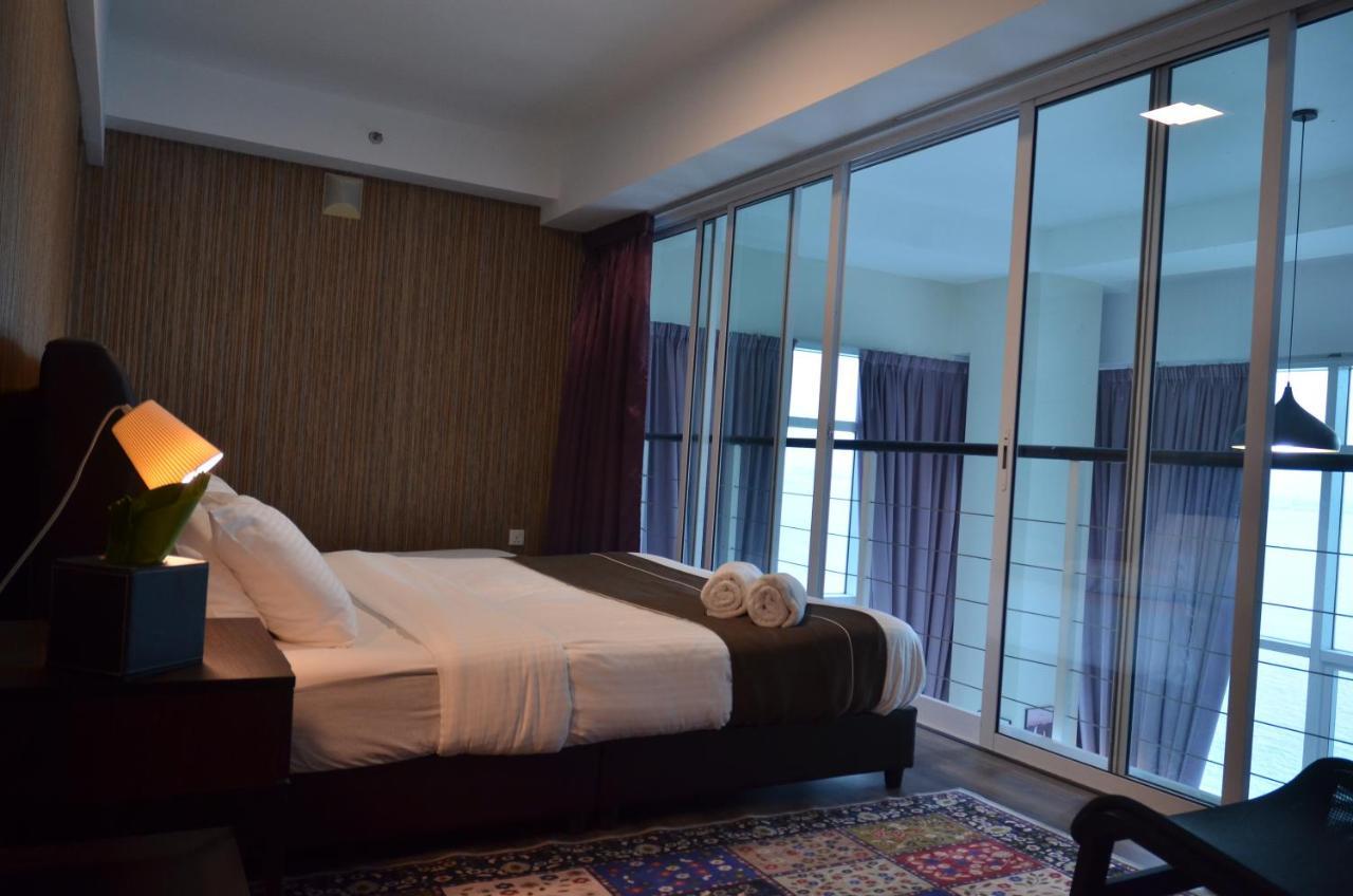 Maritime Suite Duplex Penang- Pemandangan Laut George Town Exteriör bild